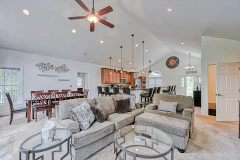 6203 Bills Road House in Lake Anna