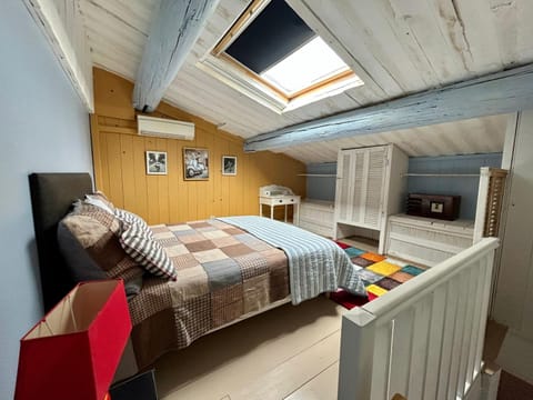 UN MOMENT SUSPENDU Apartment in Aix-en-Provence