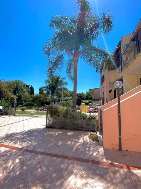 Inner courtyard view