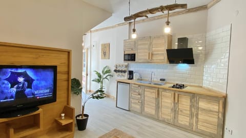 TV and multimedia, Kitchen or kitchenette