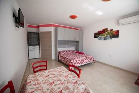 Bed, Photo of the whole room