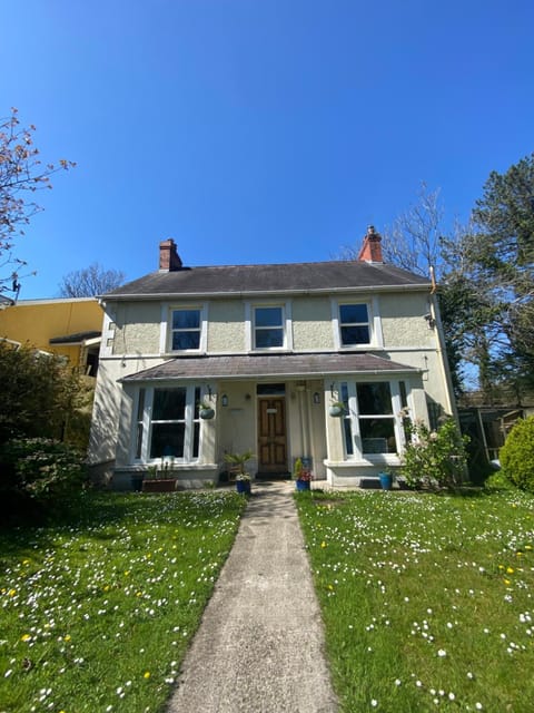 Property building, Spring, Garden, Garden view