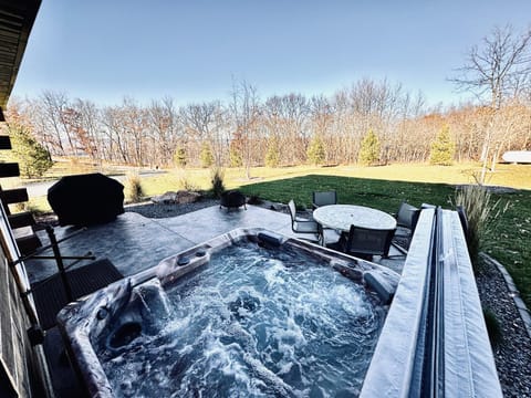 Natural landscape, Hot Tub
