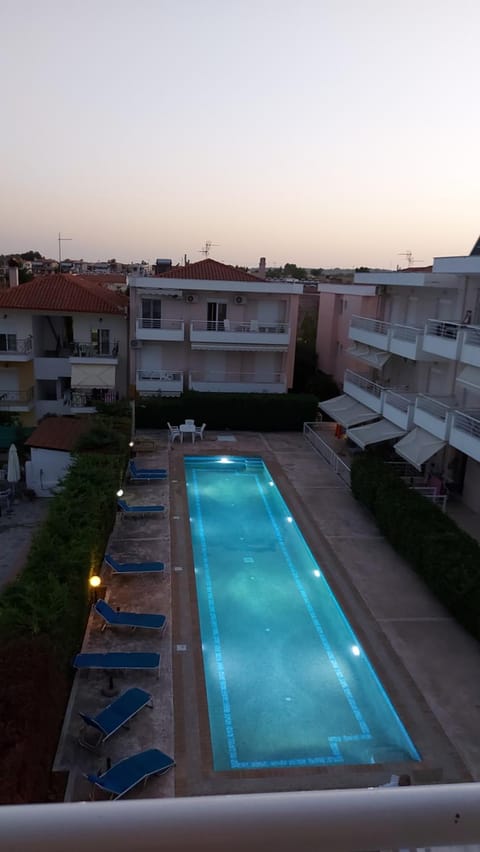 Property building, Swimming pool