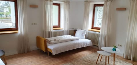 Bed, Photo of the whole room, towels