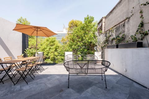 Spring, Balcony/Terrace