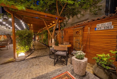 Property building, Night