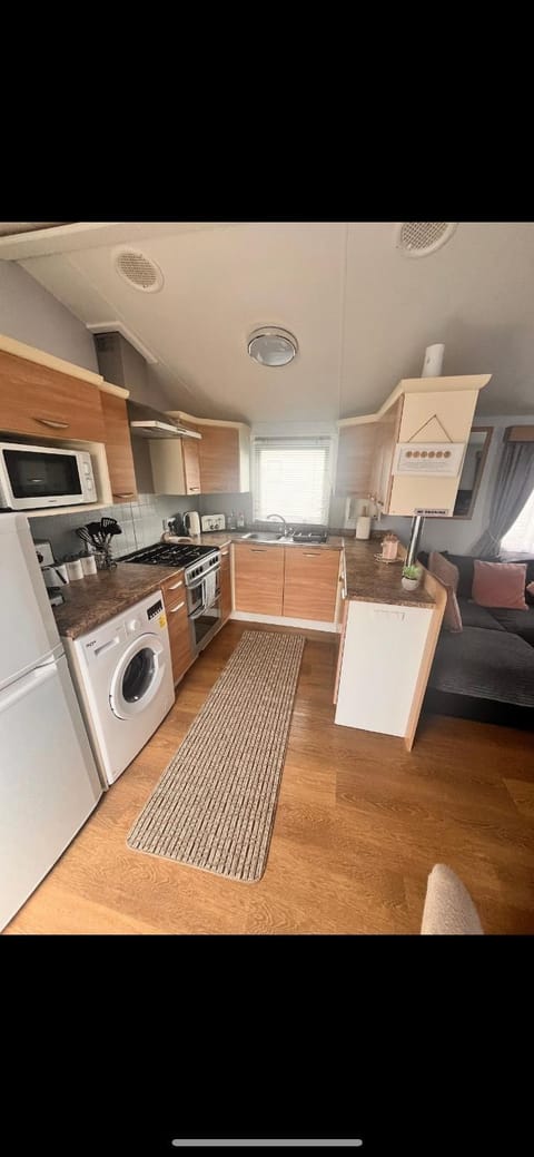 Vacation Escape - Valley Farm -Clacton-on-sea - Holiday Park Campground/
RV Resort in Clacton-on-Sea