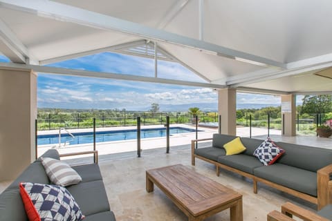 Balcony/Terrace, Swimming pool