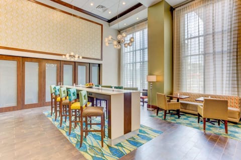 Hampton Inn & Suites Manchester Hotel in Tennessee
