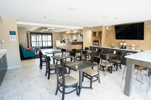 MainStay Suites Knoxville Airport Hotel in Alcoa