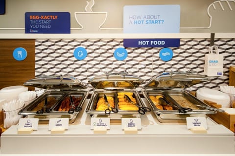 Holiday Inn Express Hotel & Suites Brentwood North-Nashville Area By IHG Hotel in Benbar