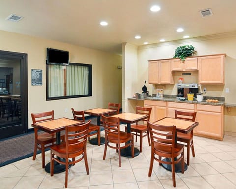 Rodeway Inn Carrollton I-35E Hotel in Carrollton