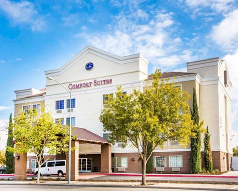 Comfort Suites Clovis - Fresno Hotel in Clovis