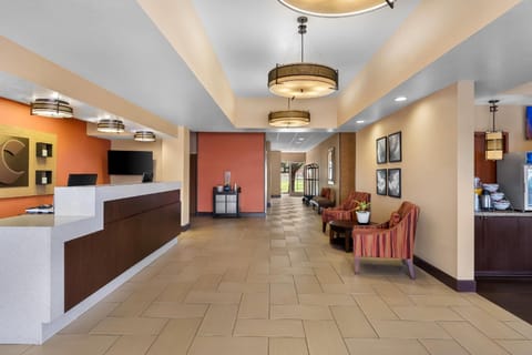 Comfort Suites Clovis - Fresno Hotel in Clovis