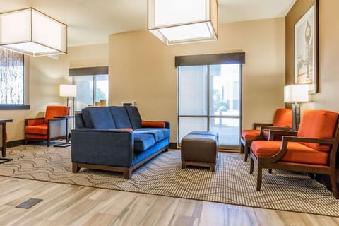 Comfort Suites Fairview Heights - St Louis Hotel in Caseyville