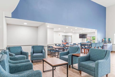 Quality Inn & Suites On The River Hotel in Glenwood Springs