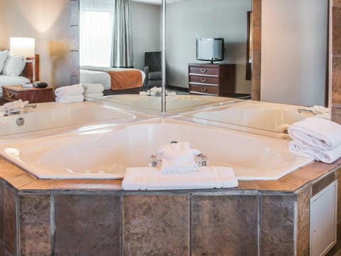 Comfort Suites Grandville - Grand Rapids SW Hotel in Grandville