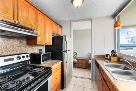 Waikiki Beach Condominiums Apartment hotel in Honolulu