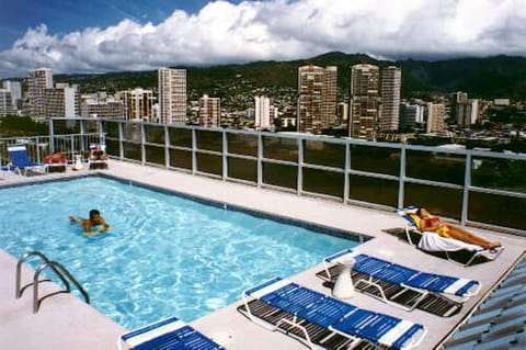 Waikiki Beach Condominiums Apartment hotel in Honolulu