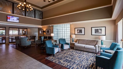 Best Western East Towne Suites Hotel in Madison
