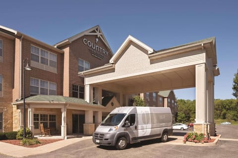 Country Inn & Suites by Radisson, Madison Southwest, WI Hotel in Fitchburg