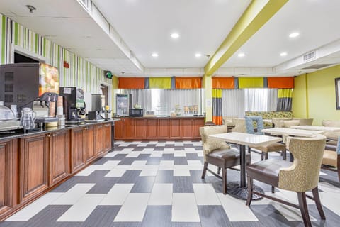 Quality Inn Prattville I-65 Hotel in Millbrook