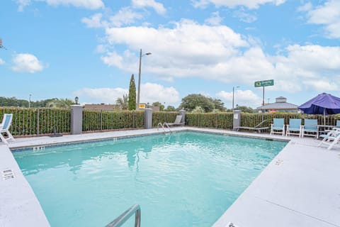 Quality Inn Prattville I-65 Hotel in Millbrook