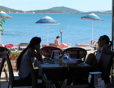 Otel Deniz Hotel in İzmir Province