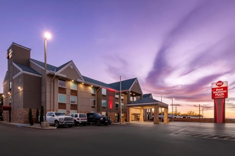Best Western Plus Riata Hotel in Brownwood
