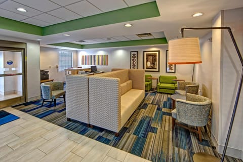 Holiday Inn Express Hotel & Suites Crossville By IHG Hotel in Crossville