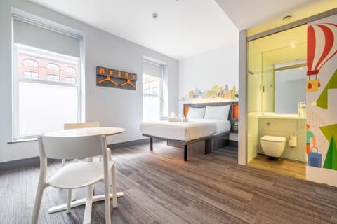 easyHotel Belfast Hotel in Belfast