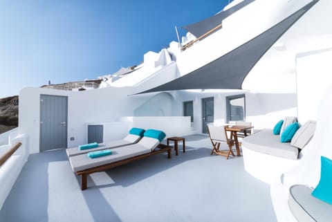 Maregio Suites Hotel in Oia