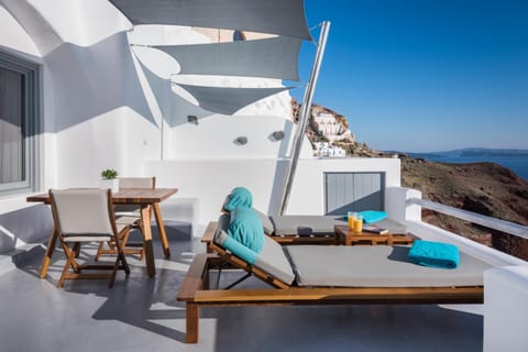 Maregio Suites Hotel in Oia