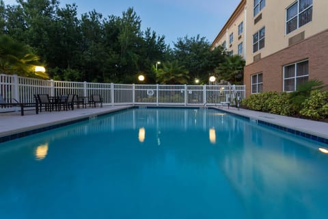 Holiday Inn Express & Suites Plant City By IHG Hotel in Plant City
