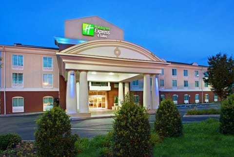 Holiday Inn Express Hotel & Suites Lenoir City Knoxville Area By IHG Hotel in Watts Bar Lake