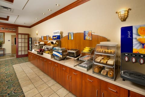 Holiday Inn Express Hotel & Suites Lenoir City Knoxville Area By IHG Hotel in Watts Bar Lake