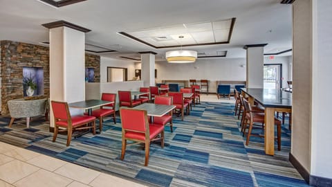 Holiday Inn Express Hotel & Suites Cookeville By IHG Hotel in Cookeville