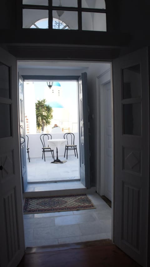 Marcos Rooms Apartment hotel in Oia