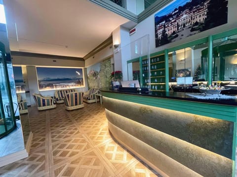 Crystal Hotel Varese Hotel in Varese