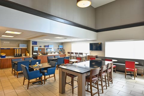 Holiday Inn Express Houghton-Keweenaw By IHG Hotel in Houghton