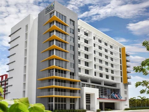 Four Points by Sheraton Coral Gables Hotel in Coconut Grove