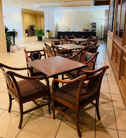 Lynchburg Grand Essential by IHG Hotel in Madison Heights