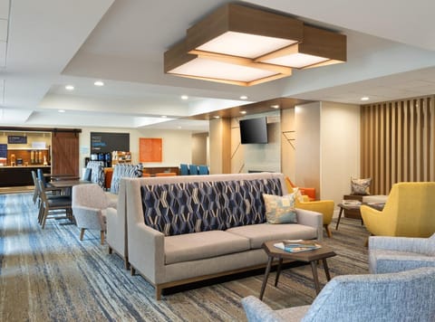 Holiday Inn Express Indianapolis Airport By IHG Hotel in Plainfield