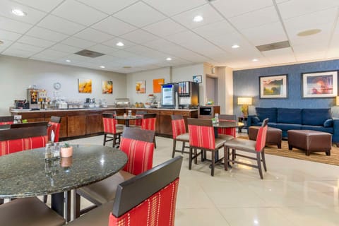 Comfort Inn Alpharetta-Atlanta North Hotel in Alpharetta