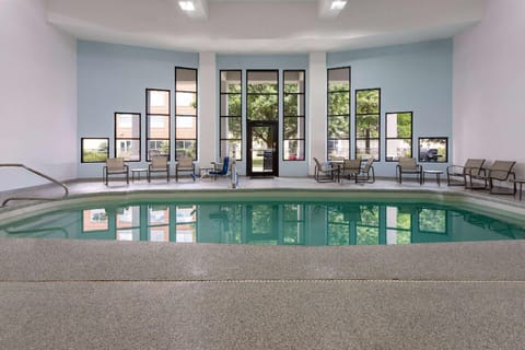 La Quinta Inn & Suites by Wyndham Kokomo Hotel in Kokomo