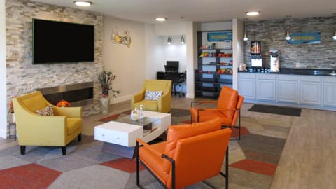 Clarion Pointe Evansville North Hotel in Indiana