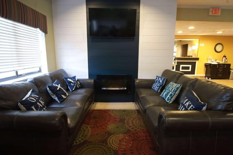 Baymont By Wyndham Portage Hotel in Portage