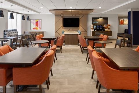 Holiday Inn Express Hotel & Suites Brattleboro By IHG Hotel in Brattleboro