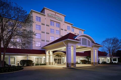 Delta Hotels Norfolk Airport Hotel in Norfolk